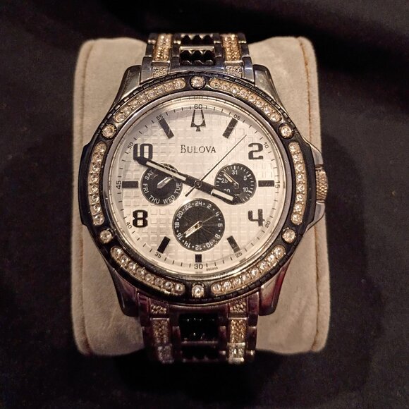 Bulova C637436 Men's Day and Date Crystal Watch - Picture 5 of 5